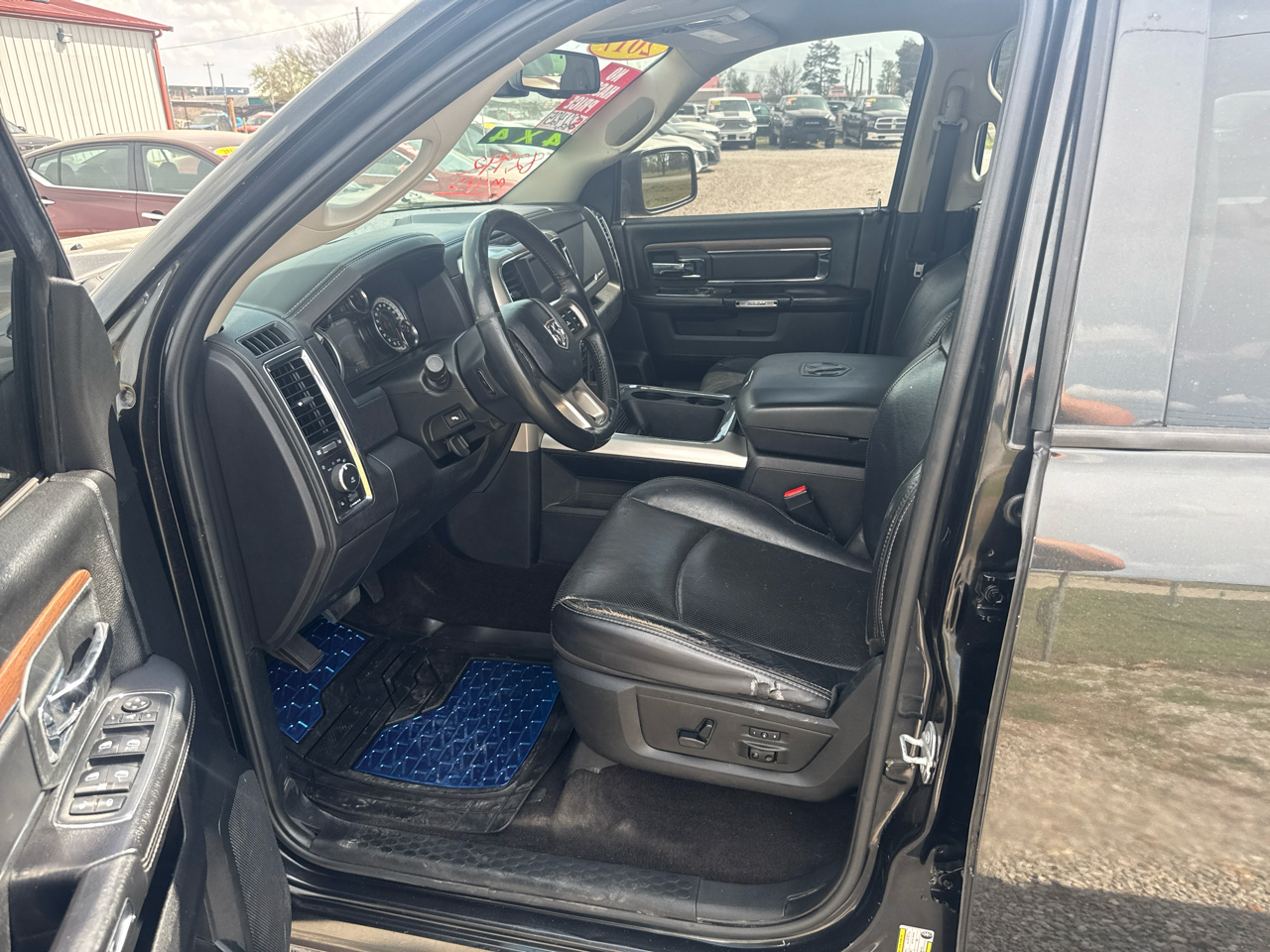 RAM 1500 Laramie Crew Cab 4WD 2017