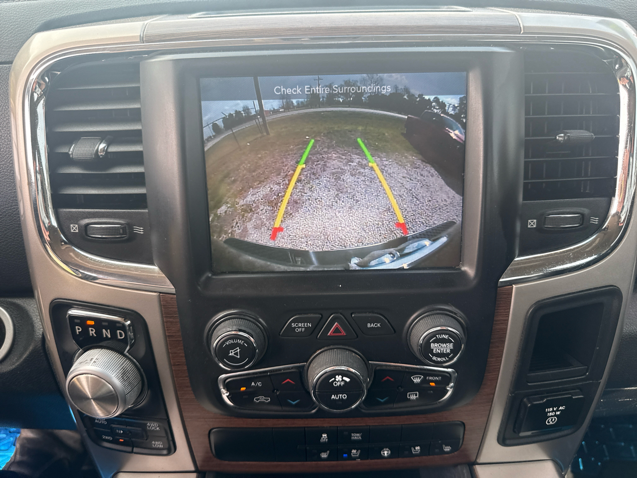 RAM 1500 Laramie Crew Cab 4WD 2017