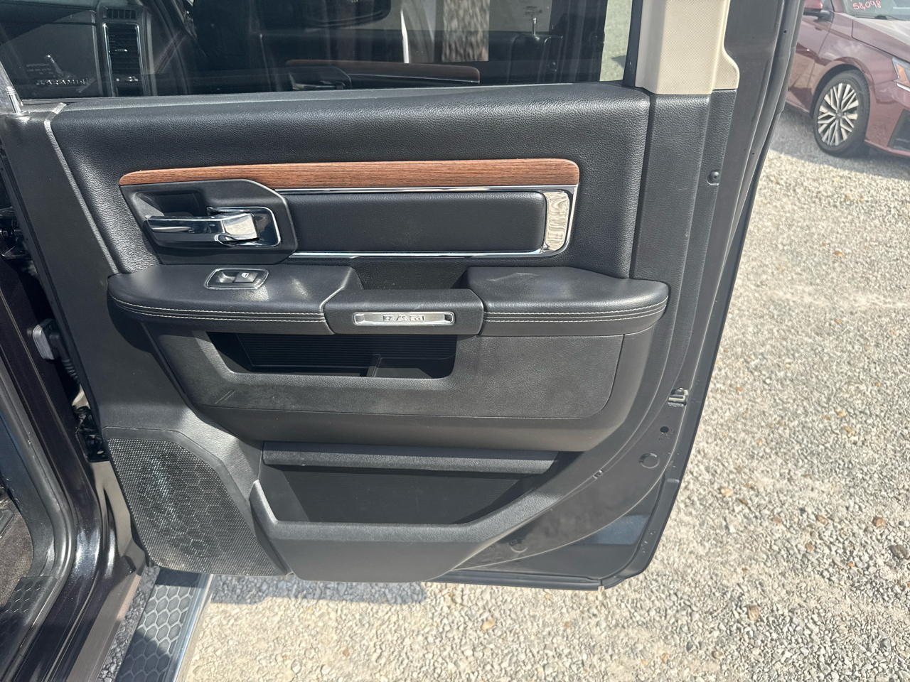 RAM 1500 Laramie Crew Cab 4WD 2017