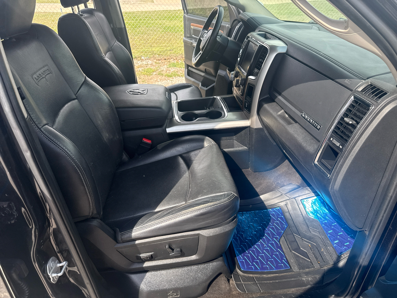 RAM 1500 Laramie Crew Cab 4WD 2017