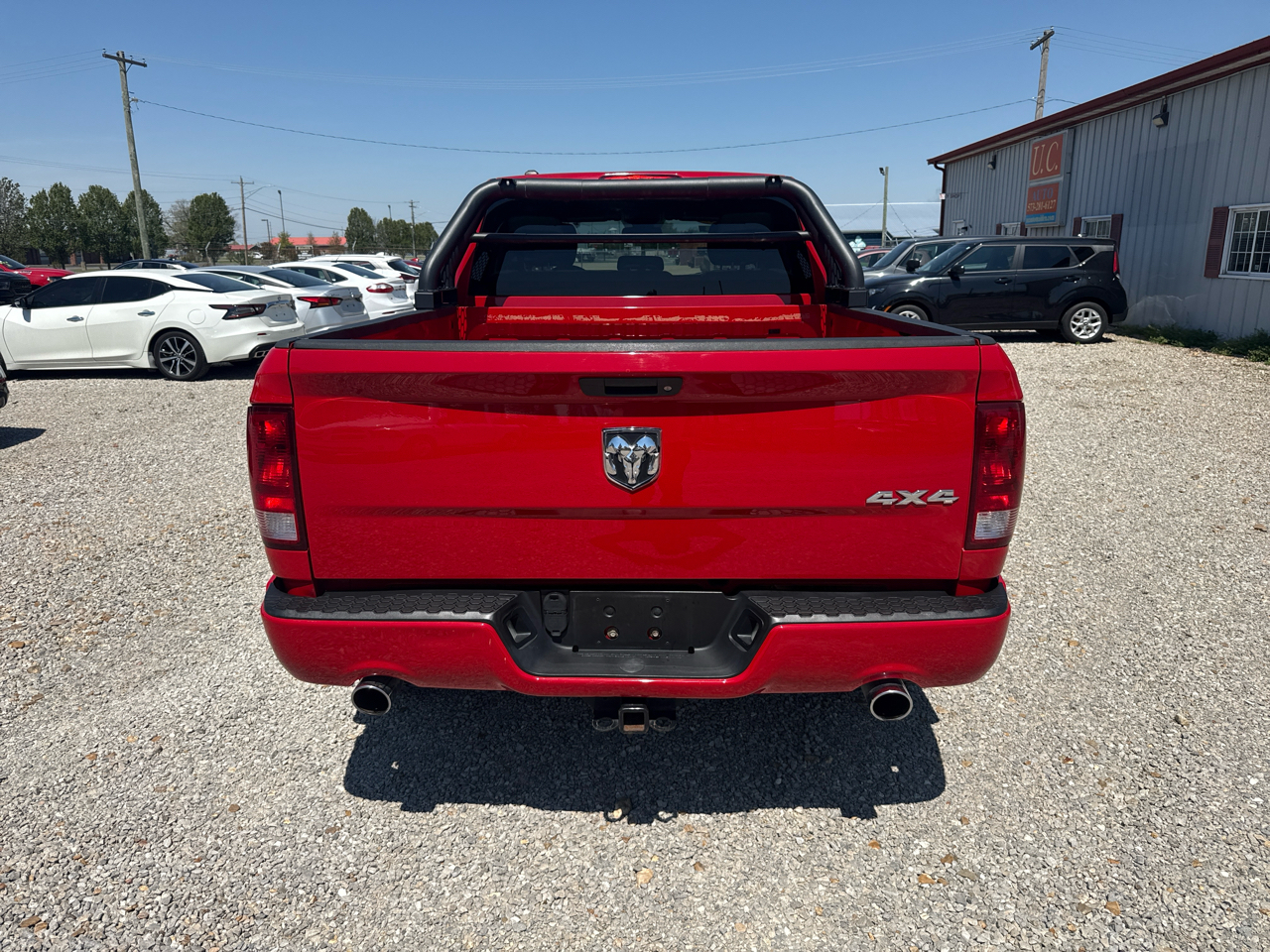 RAM 1500 Express 4x4 Quad Cab 6'4" Box 2015