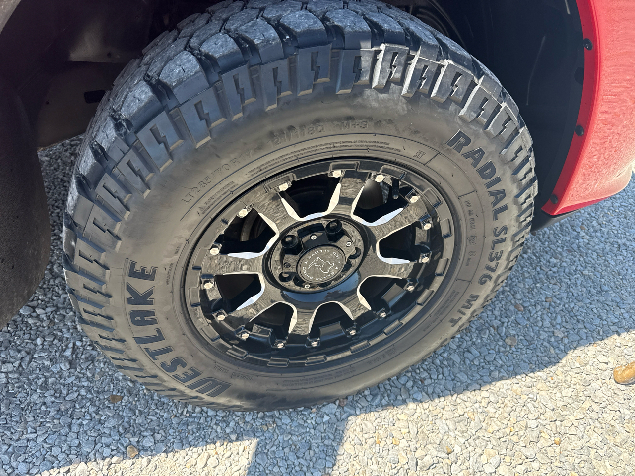 RAM 1500 Express 4x4 Quad Cab 6'4" Box 2015