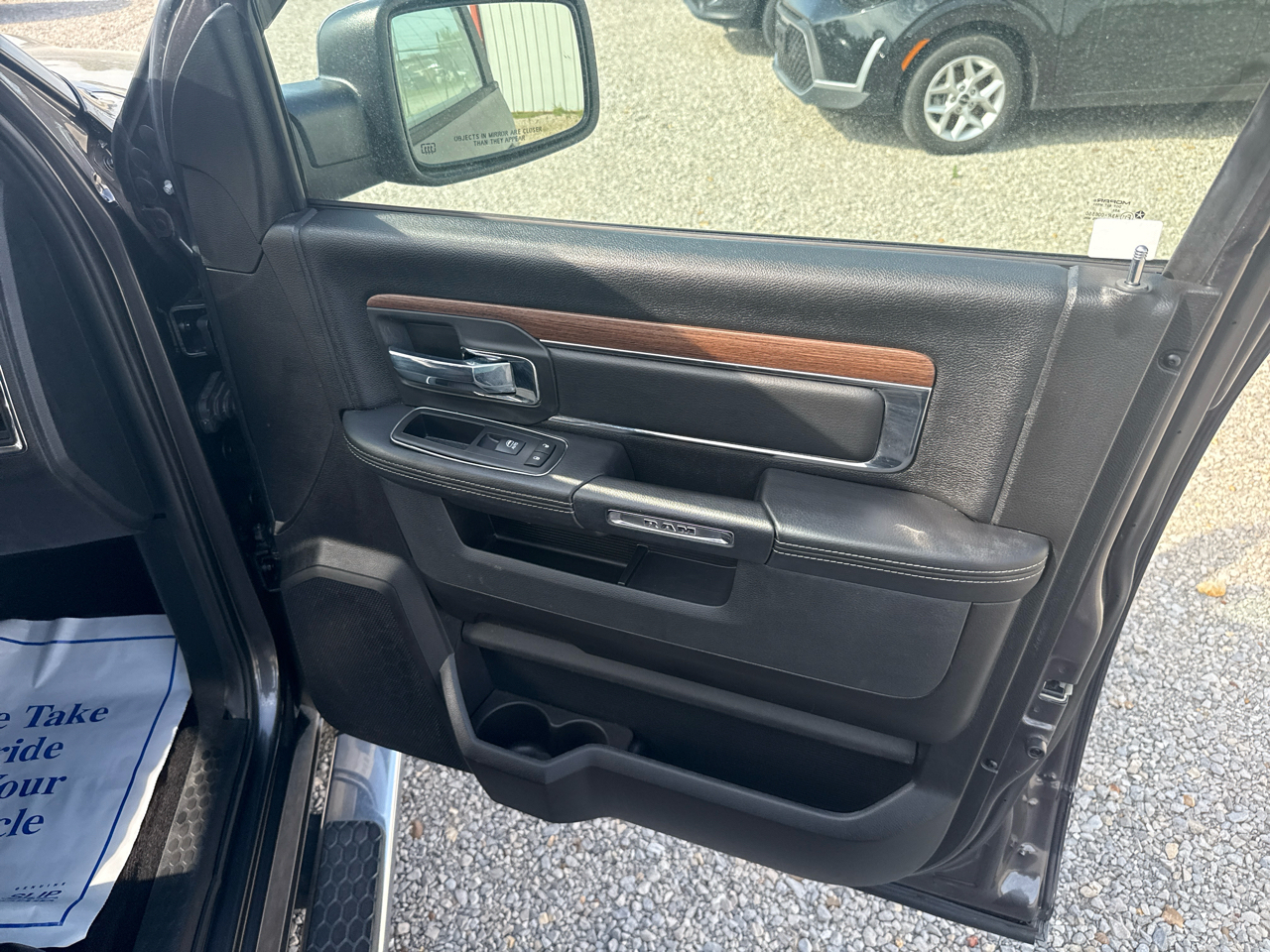 RAM 1500 Laramie Crew Cab 2017