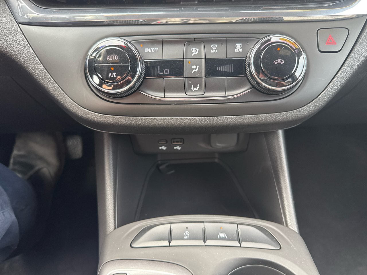 Buick Envista Preferred 4D SUV FWD 2025