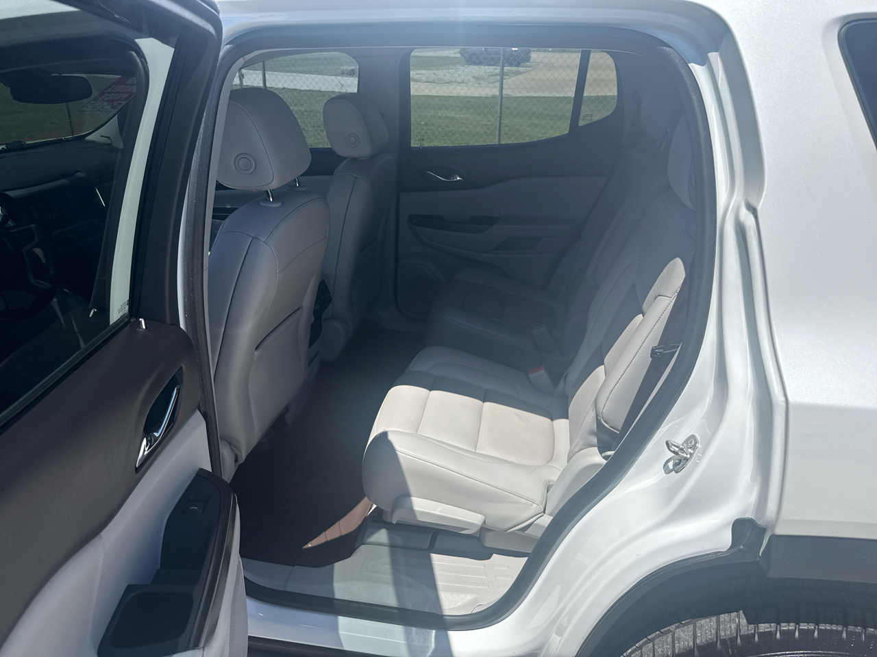 GMC Acadia SLT1 4D SUV FWD 2018