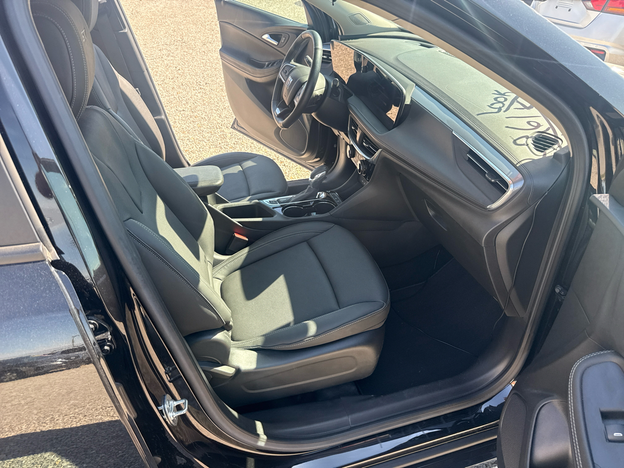 Buick Encore GX ST 4D SUV FWD 2024
