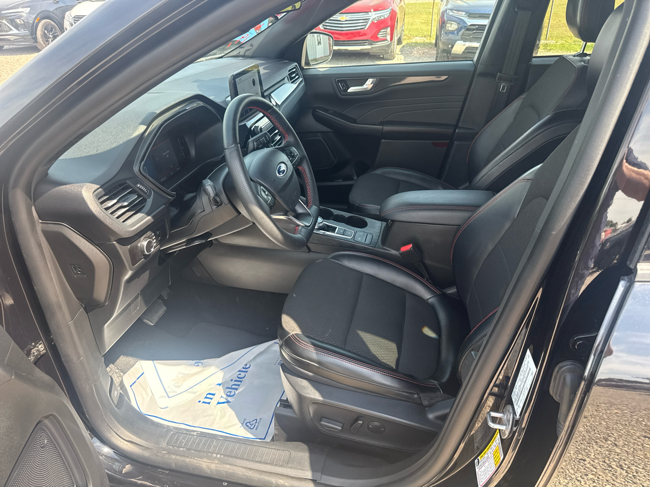 Ford Escape ST-Line 1.5L 4D SUV FWD 2025