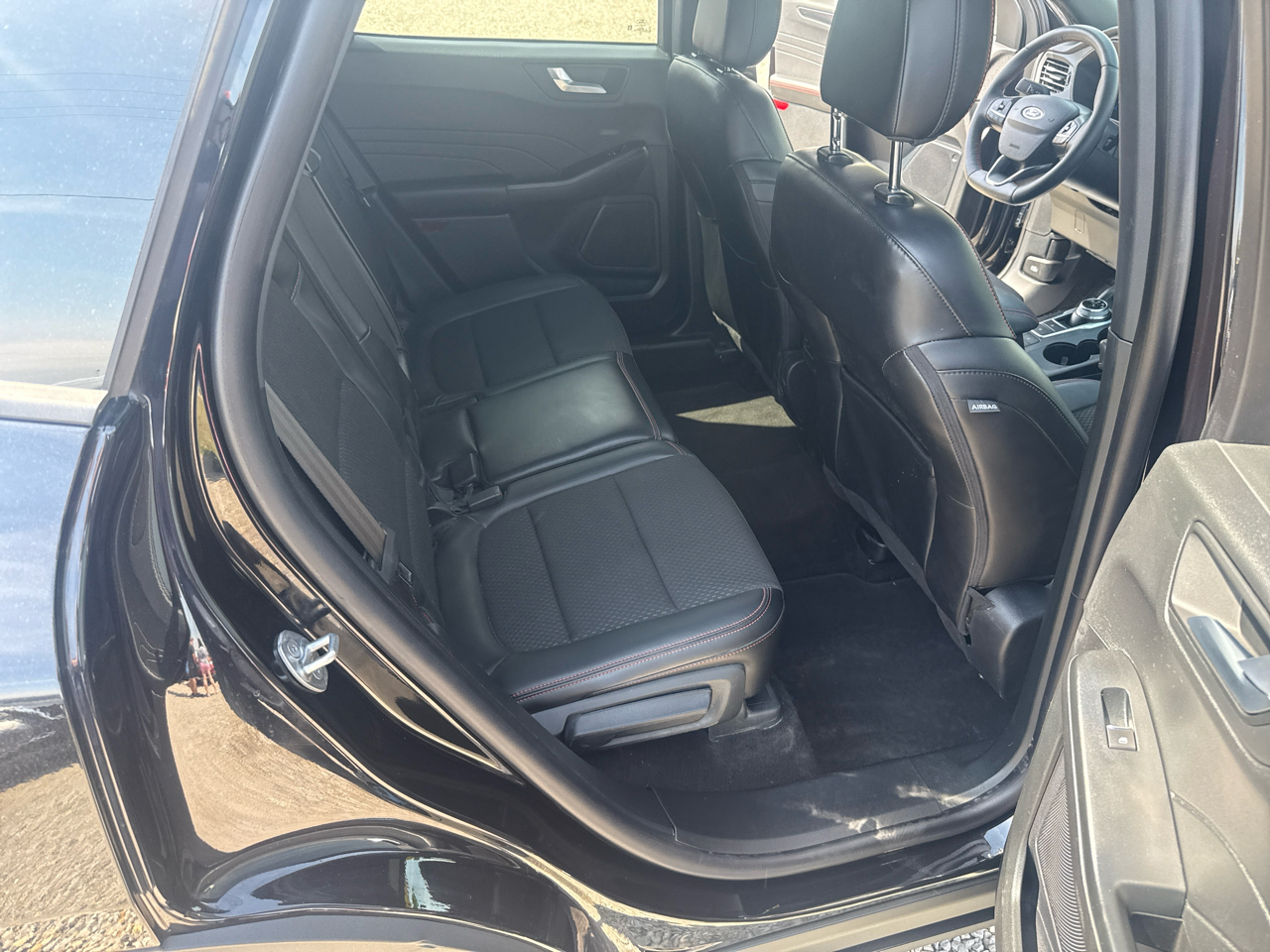 Ford Escape ST-Line 1.5L 4D SUV FWD 2025