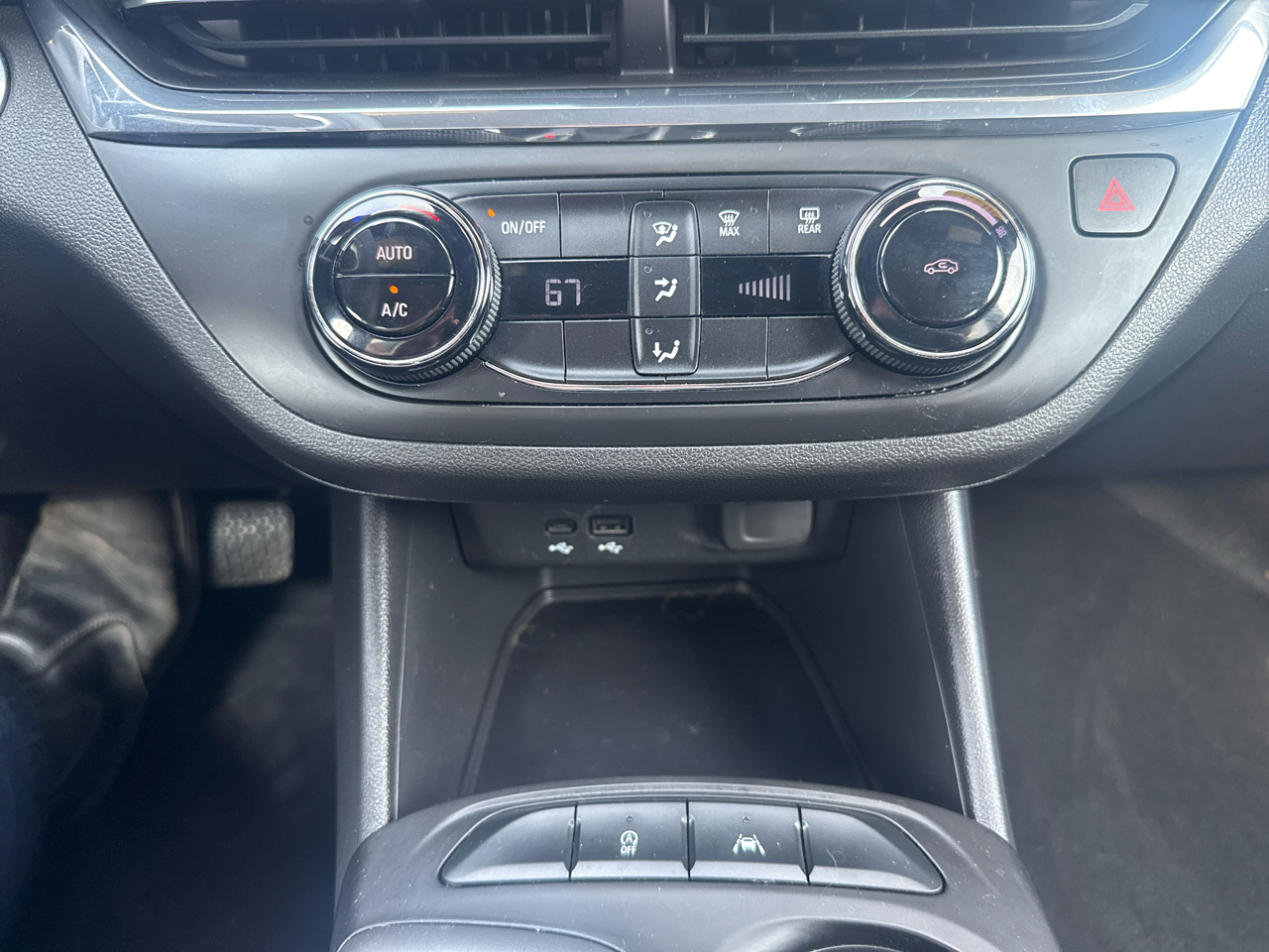 Buick Envista Preferred 4D SUV FWD 2025