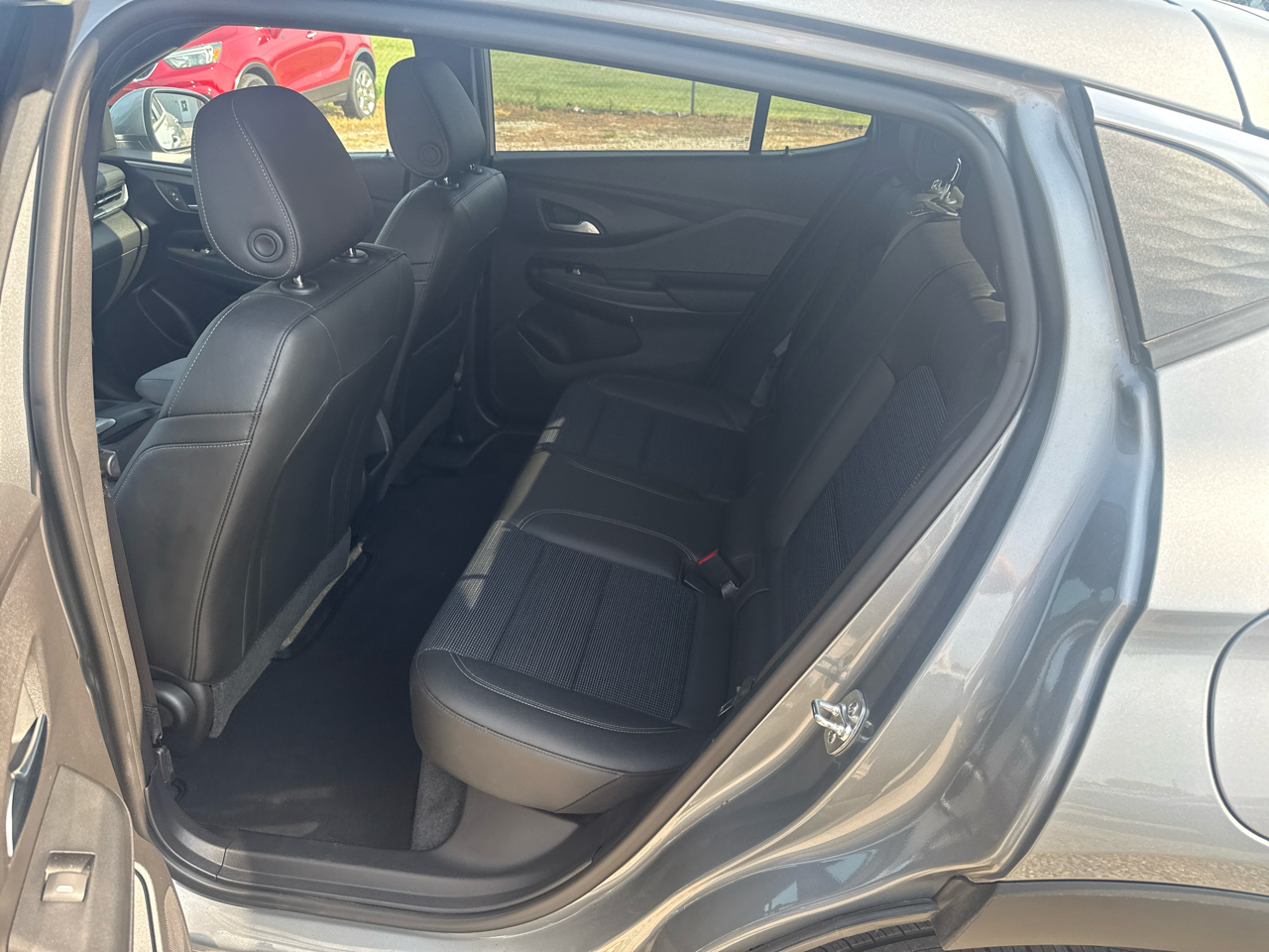 Buick Envista Preferred 4D SUV FWD 2025