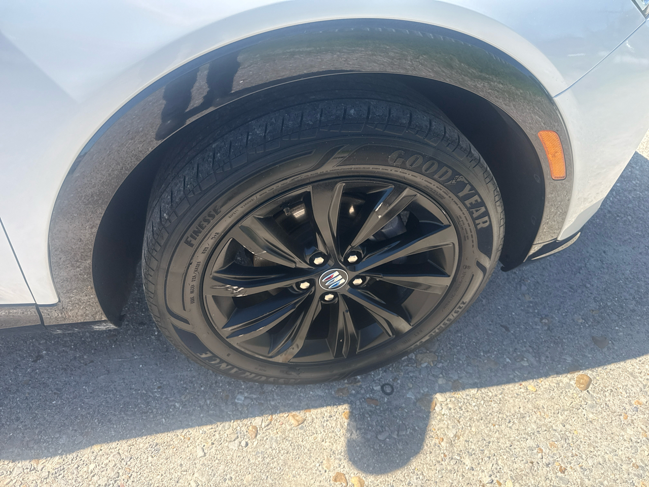 Buick Envista Sport Touring 4D SUV FWD 2024