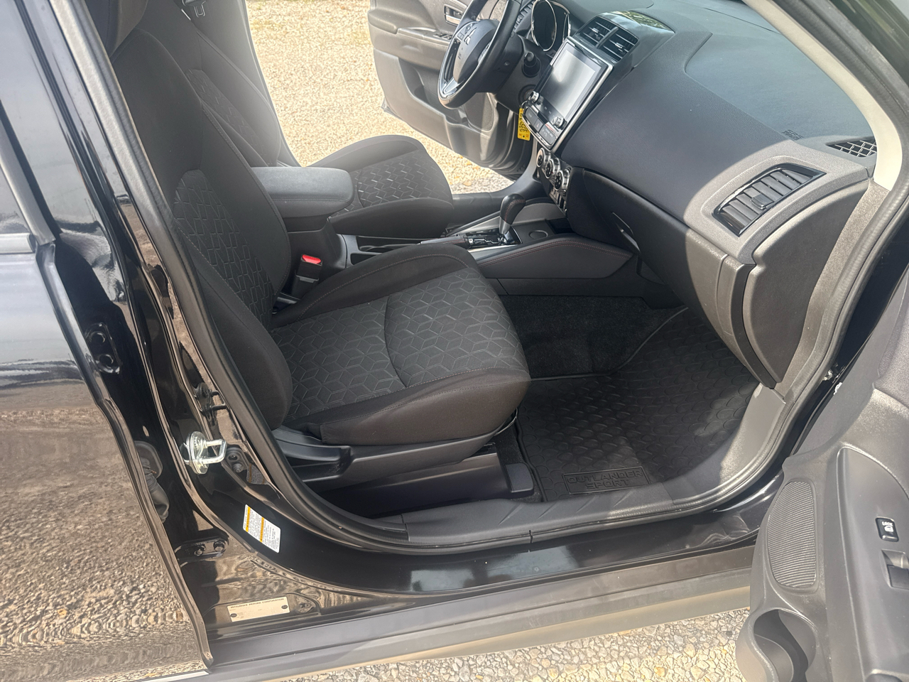 Mitsubishi Outlander Sport 2.0 ES CVT 2022