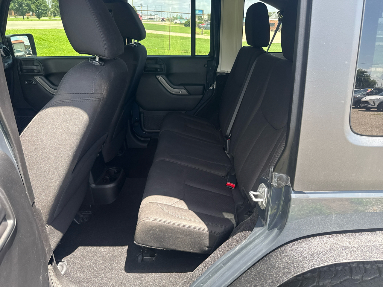 Jeep Wrangler Unlimited Sport 4WD 2017