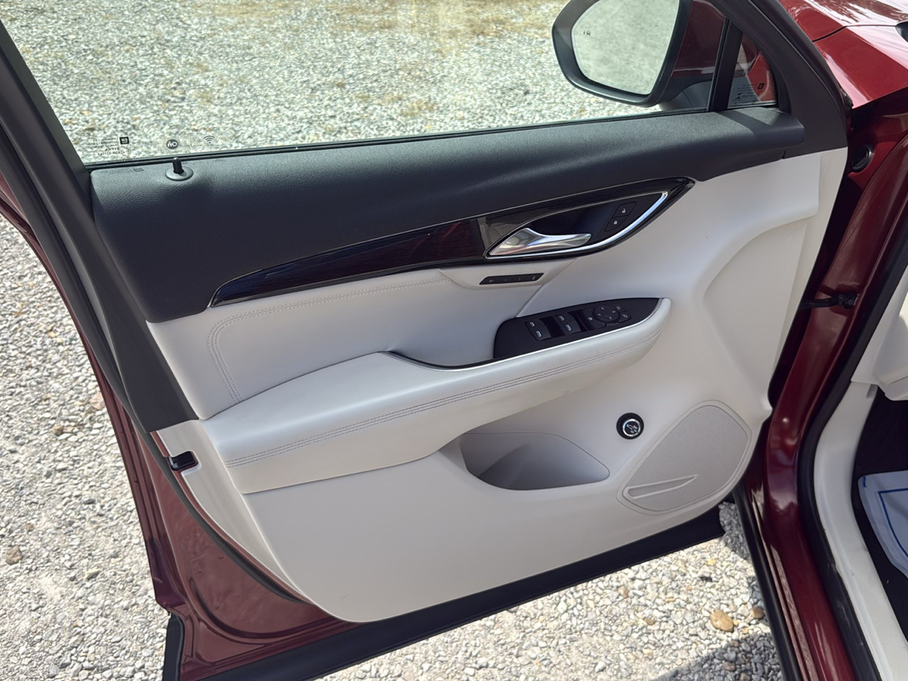 Buick Envision Essense 2021
