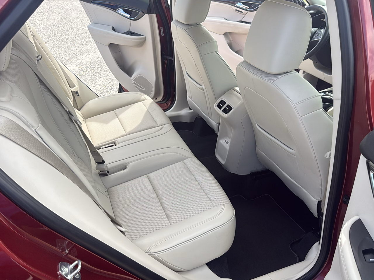 Buick Envision Essense 2021