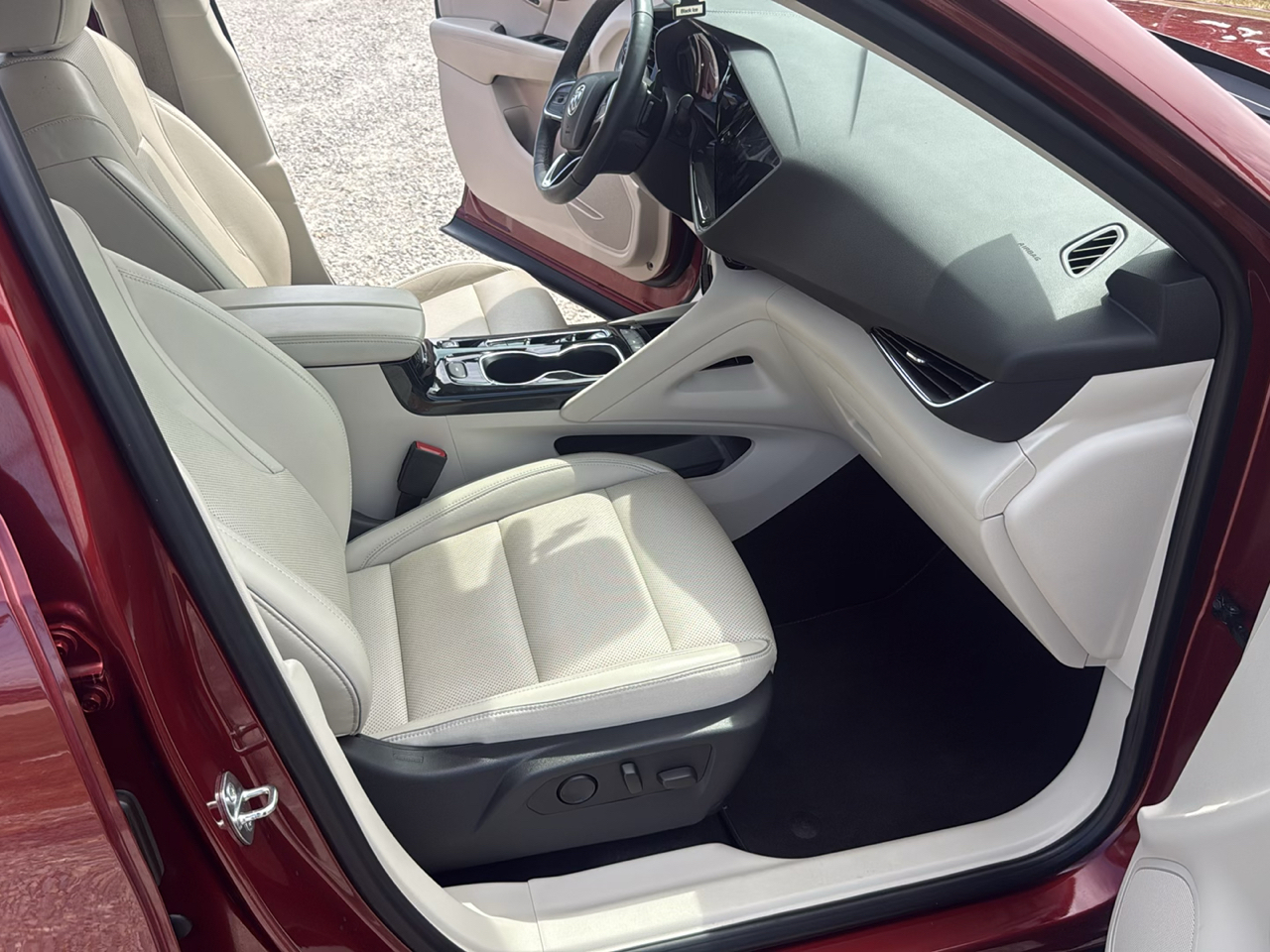 Buick Envision Essense 2021