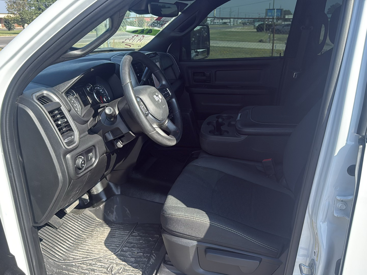 RAM 2500 Tradesman Crew Cab SWB 4WD 2026