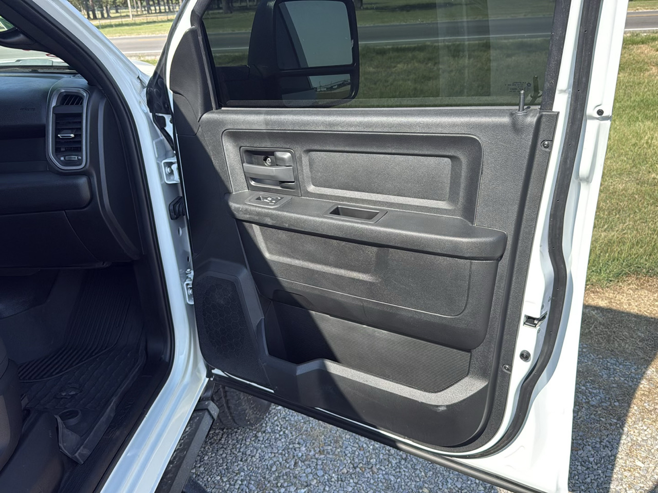 RAM 2500 Tradesman Crew Cab SWB 4WD 2026
