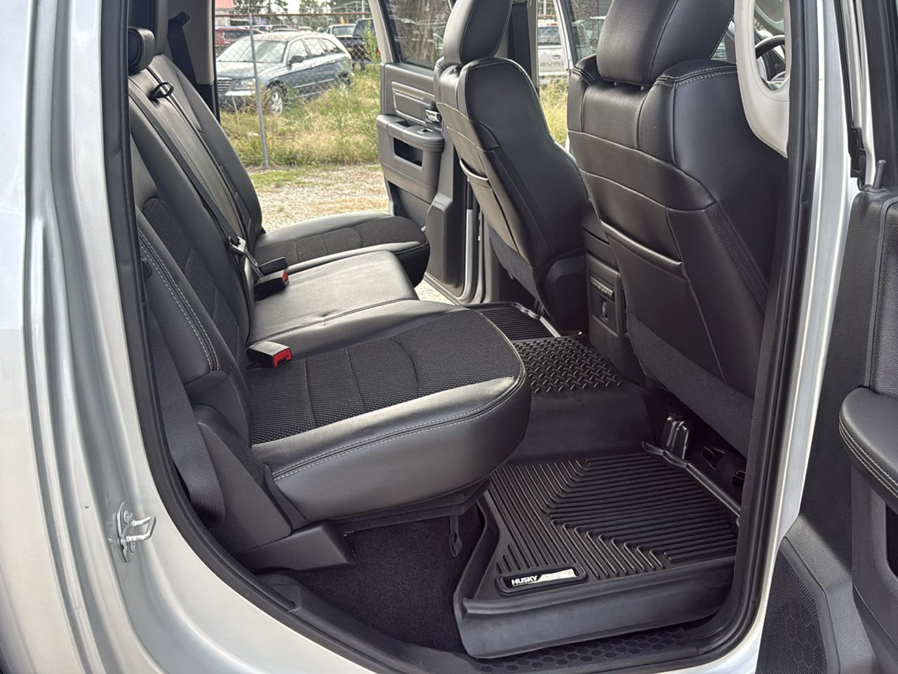 RAM 1500 2WD Crew Cab 140.5" Sport 2017