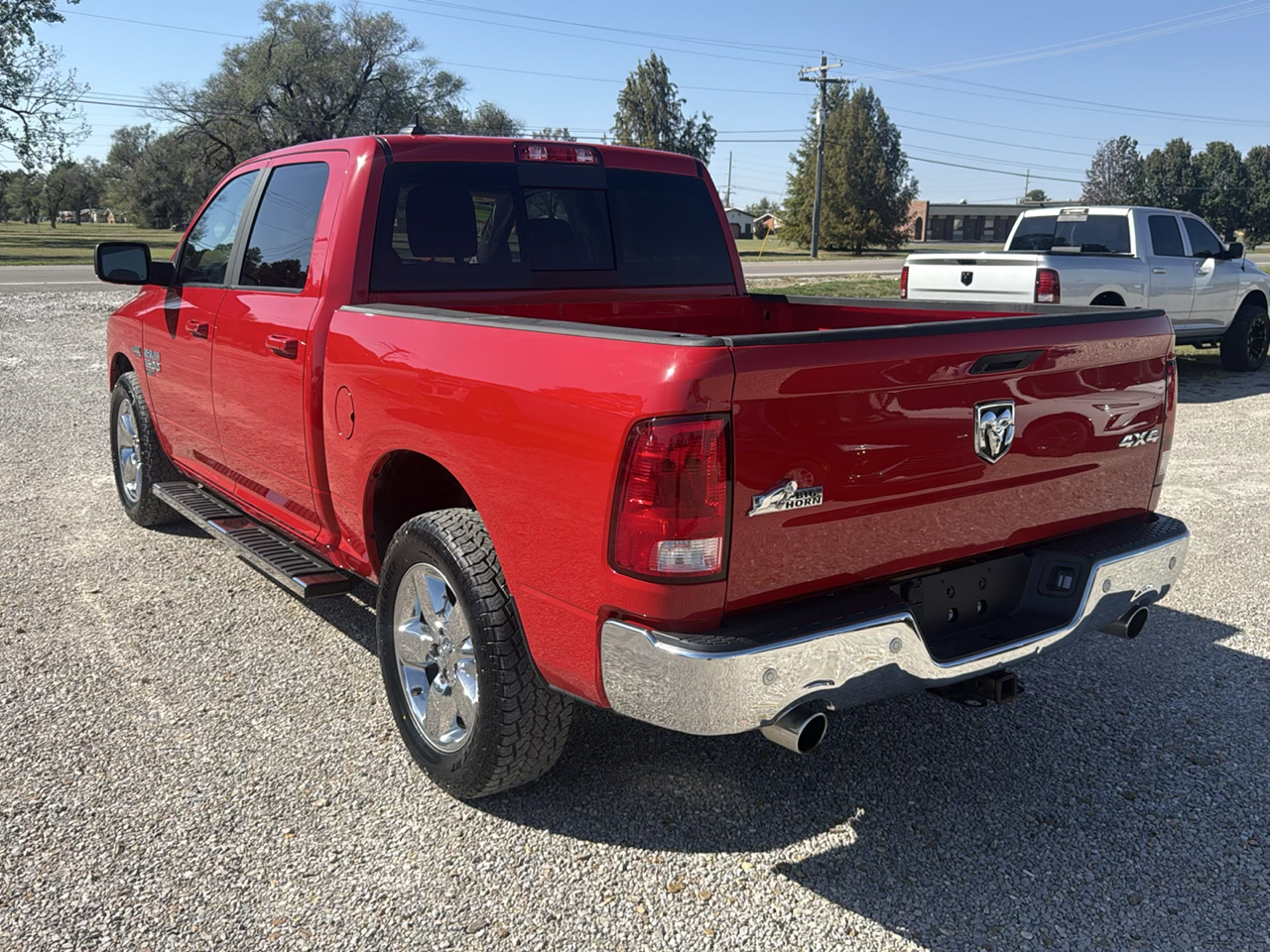 RAM 1500 Classic SLT 4x4 Crew Cab 5'7" Box 2019
