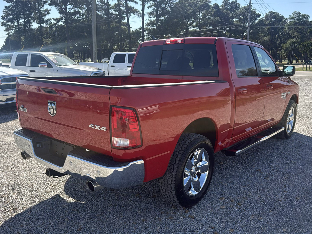 RAM 1500 Classic SLT 4x4 Crew Cab 5'7" Box 2019