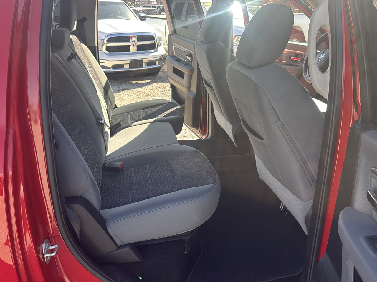 RAM 1500 Classic SLT 4x4 Crew Cab 5'7" Box 2019