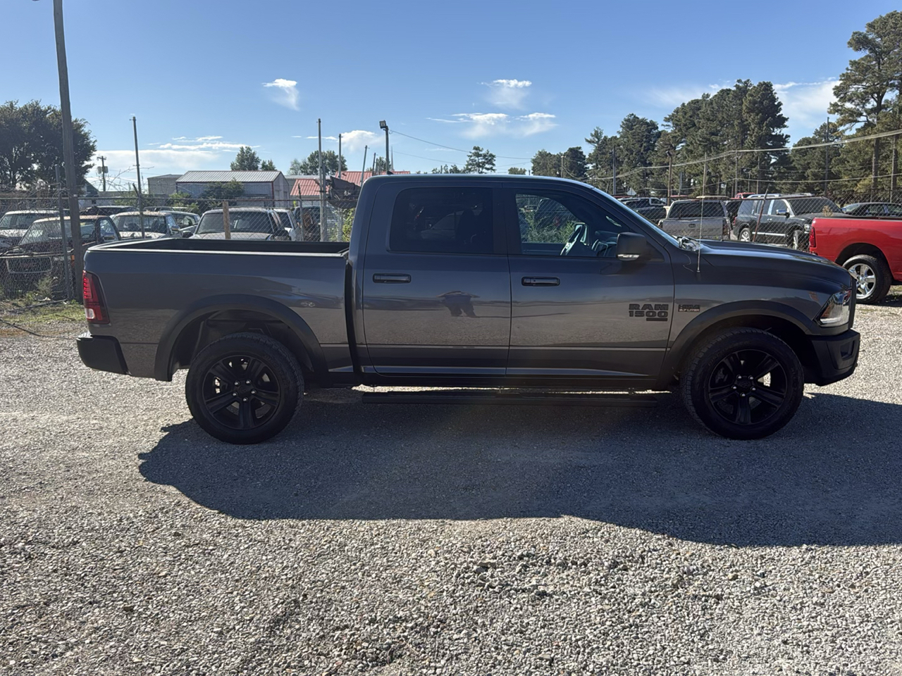 RAM 1500 Classic Warlock 4x4 Crew Cab 5'7" Box 2021