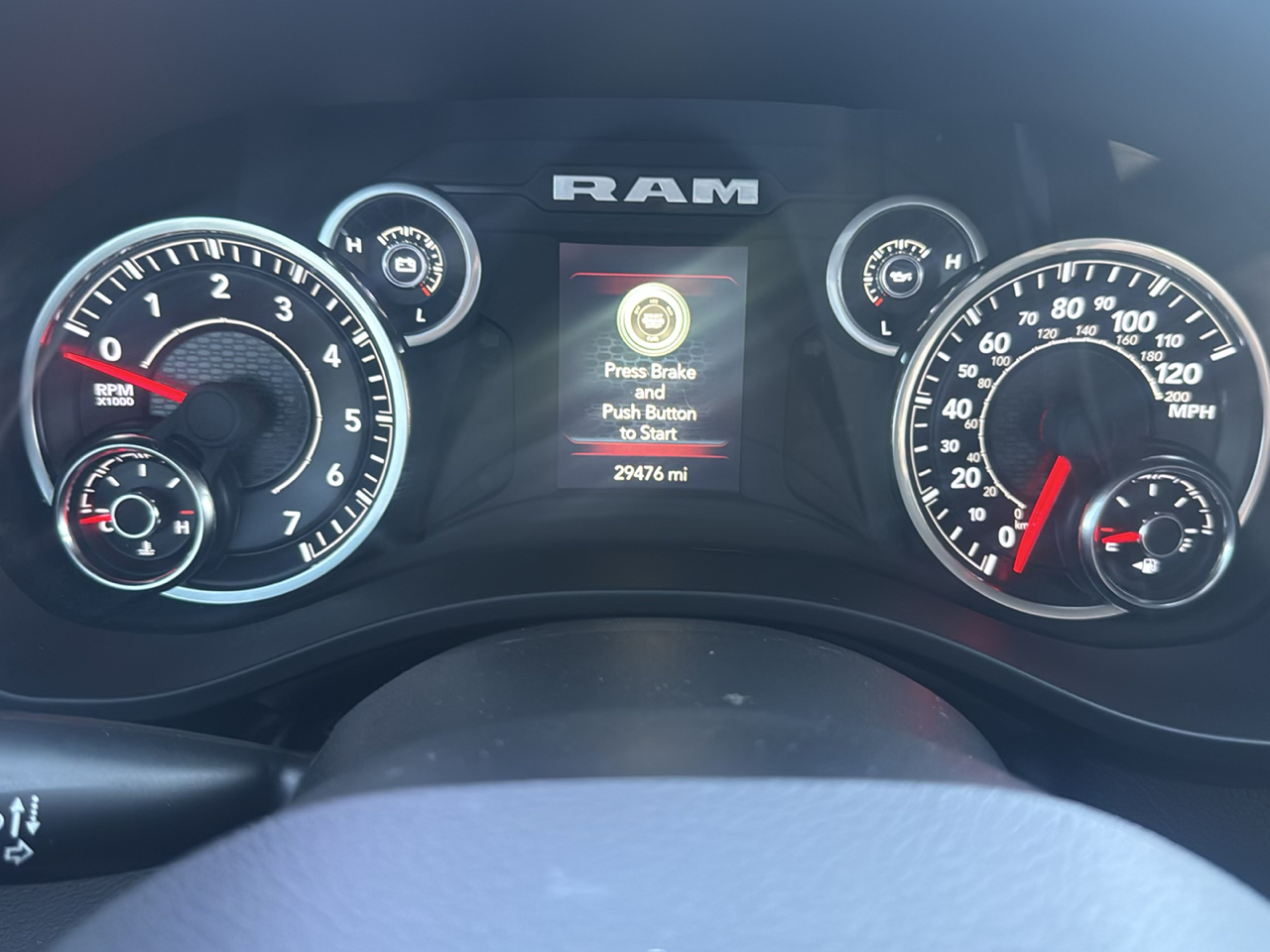 RAM 1500 Big Horn Crew Cab SWB 4WD 2023