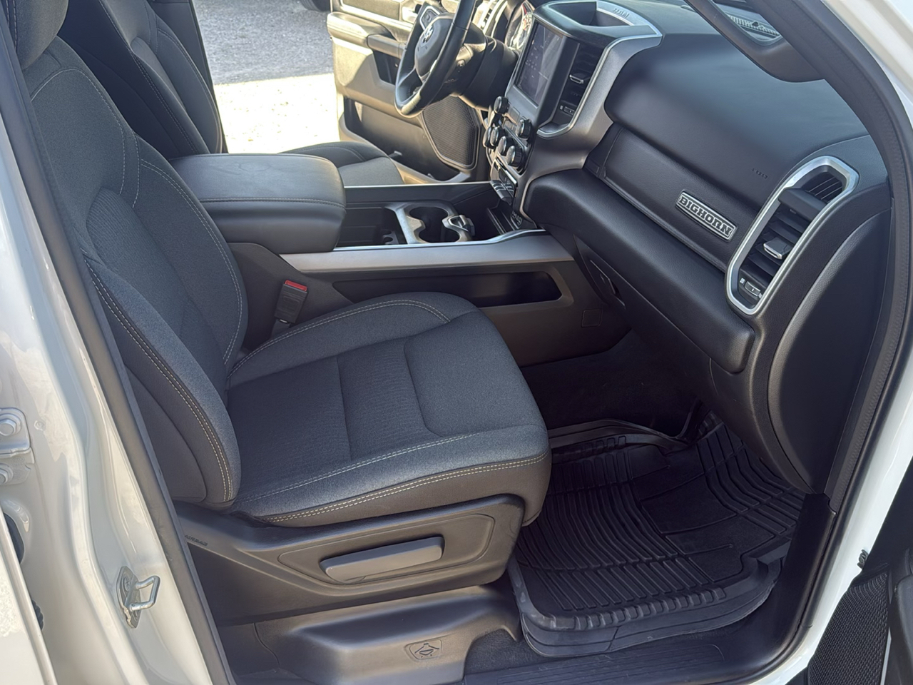 RAM 1500 Big Horn Crew Cab SWB 4WD 2023