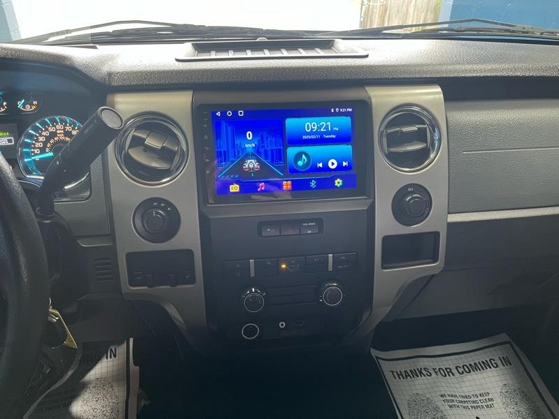 Ford F-150 XL SuperCab 8-ft. Bed 4WD 2011