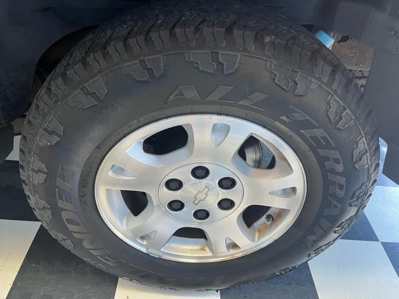 Chevrolet Avalanche 1500 4WD 2006