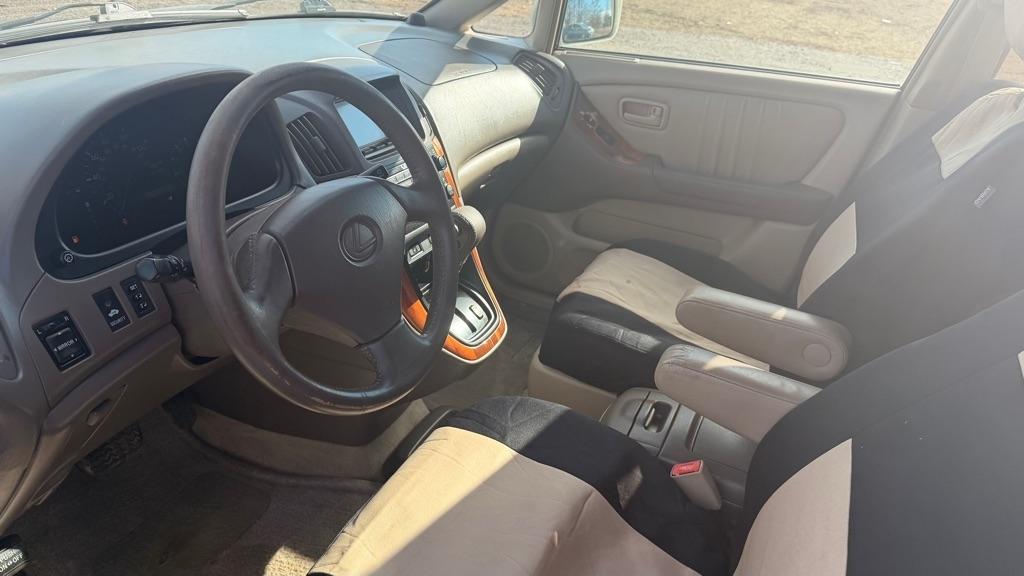 Lexus RX 300 4dr SUV 4WD 2000