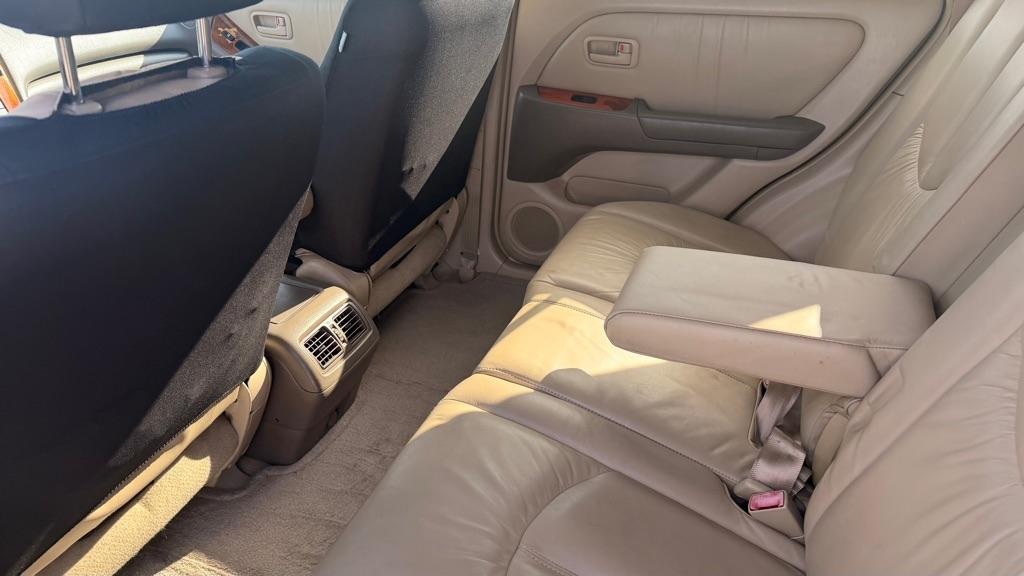 Lexus RX 300 4dr SUV 4WD 2000