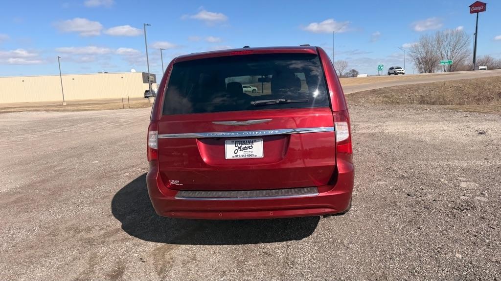 Chrysler Town & Country 4dr Wgn Touring 2011