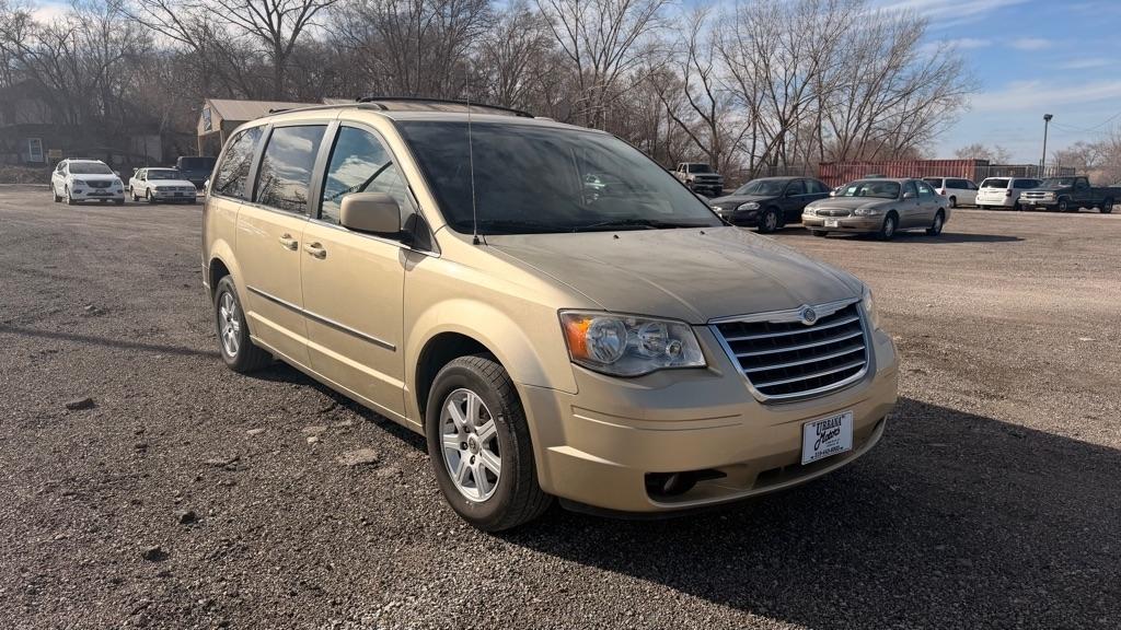 2010 Chrysler Town & Country 4dr Wgn Touring Plus