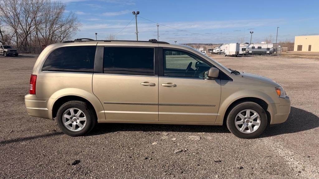 Chrysler Town & Country 4dr Wgn Touring Plus 2010