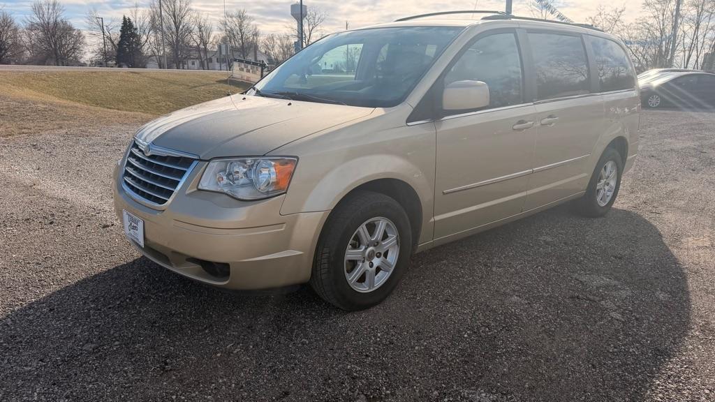 Chrysler Town & Country 4dr Wgn Touring Plus 2010