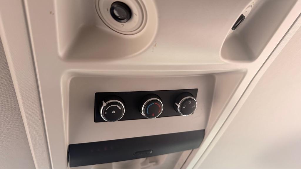 Chrysler Town & Country 4dr Wgn Touring Plus 2010