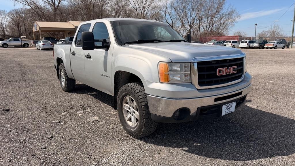 2010 GMC Sierra 1500 4WD Crew Cab 143.5" SLE