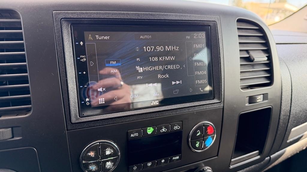 GMC Sierra 1500 4WD Crew Cab 143.5" SLE 2010