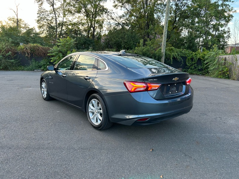 2020 Chevrolet Malibu 1LT photo 2