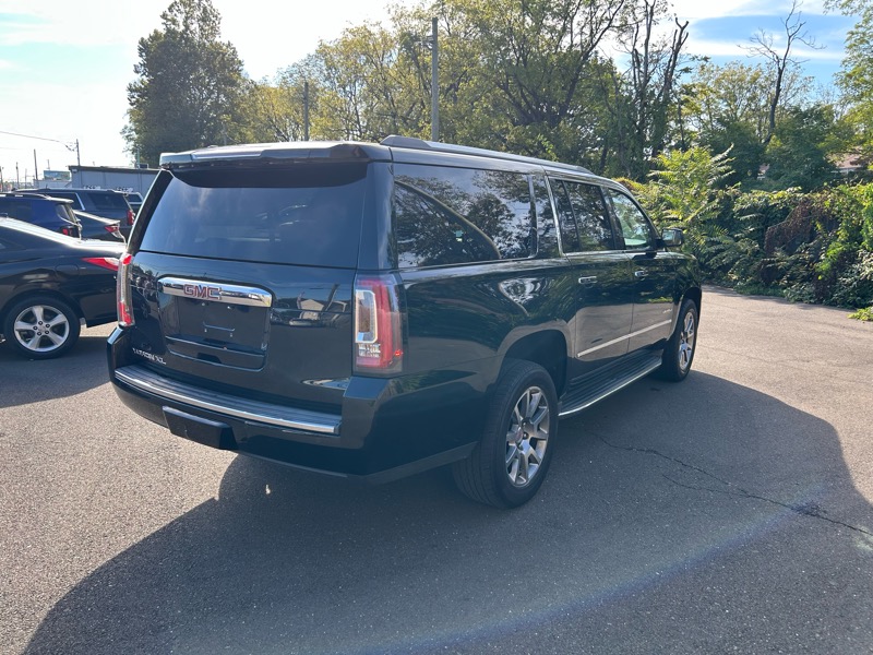2016 Gmc Yukon XL Denali photo 4