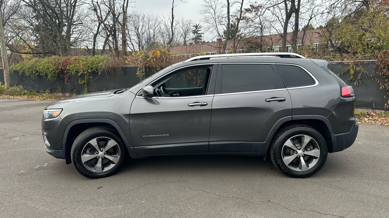 2019 Jeep Cherokee Limited photo 3