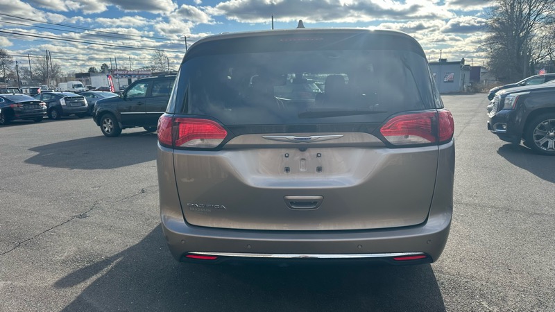 Chrysler Pacifica Touring-L Plus 2018