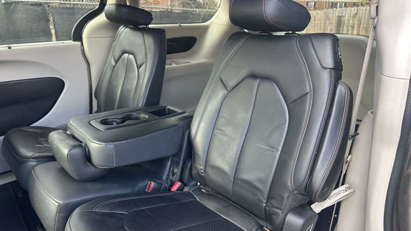 Chrysler Pacifica Touring-L Plus 2018