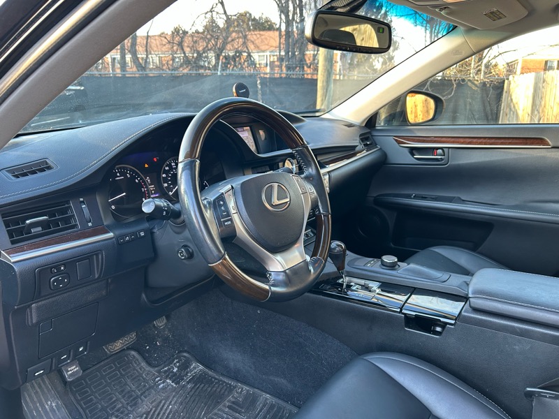 Lexus ES 350 Sedan 2013