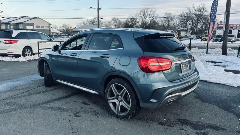 Mercedes-Benz GLA-Class GLA250 4MATIC 2015
