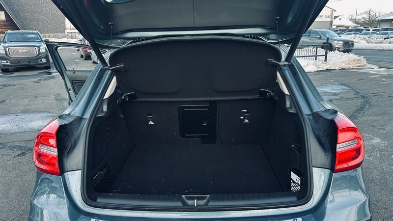 Mercedes-Benz GLA-Class GLA250 4MATIC 2015