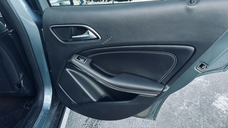 Mercedes-Benz GLA-Class GLA250 4MATIC 2015