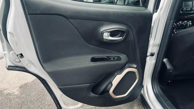 Jeep Renegade Latitude 4WD 2016